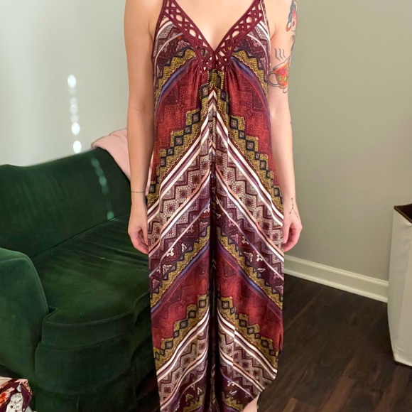 Vintage Print Jumpsuit - Picture 4 of 6